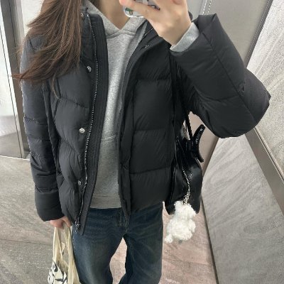 🚀 Space enthusiast | Vintage fashion lover 👗 | Fun-seeker 🥳