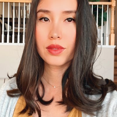 QuynhsDesign's profile picture. SF Designer