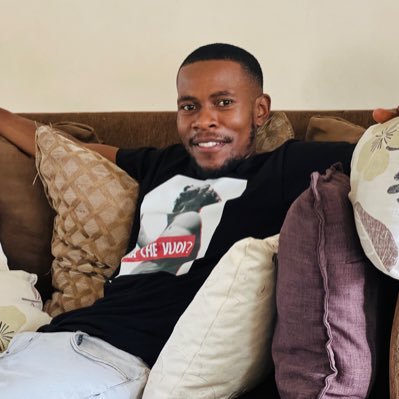 StevenSiambote's profile picture. Put God first!.. I am a Christian...Iam into 10 and 15 ton Containerised Truck logistics.. @ChelseaFC fan.. @NBA fan