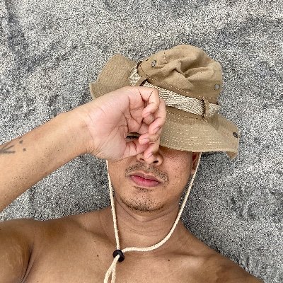 heymundster's profile picture. why do sexy people (me) have to go through so much