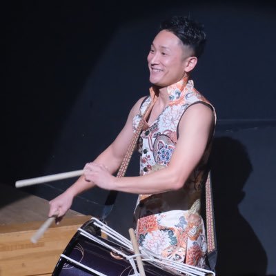 shin_taiko's profile picture. 和太鼓叩いてます！ 出身の安平町で観光PR雪だるま大使を務め、Ezo'n、和心ブラザーズと道内外、海外と演奏活動中！演奏やレッスン依頼など気軽にメッセージください！◎https://t.co/AUeix6RnrD