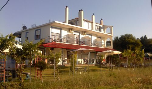 LianaStudios's profile picture. til : (0030) 22260.40.395, 
     (0030) 6977.239.025,
     6987877097 (what's up)