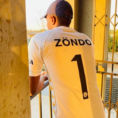 BSocSci graduate (UCT) 📚 | Honours in Social Development 📑 (UCT) | Amapiano it's a lifestyle🎹 | Kaizer Chiefs ❤ & ✌ | One day s'zopopa 💰|