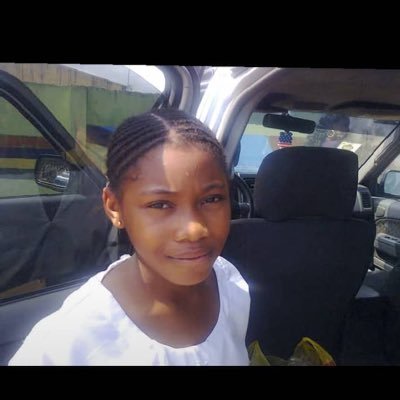 QueenaminaofA's profile picture. 😩
