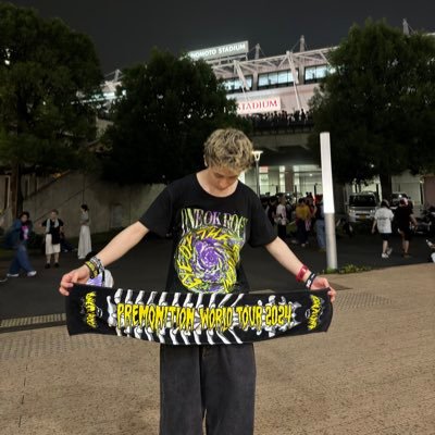 10969_Syota's profile picture. 02 / ONE OK ROCK