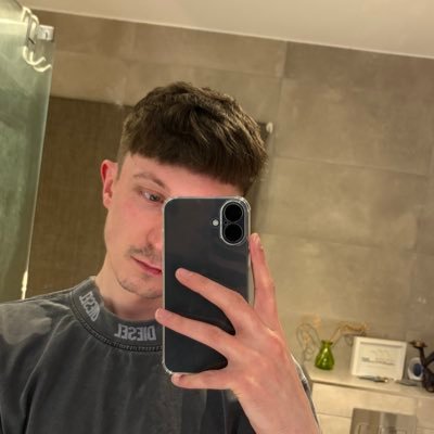 Joe_LFCx's profile picture. 23 @LFC