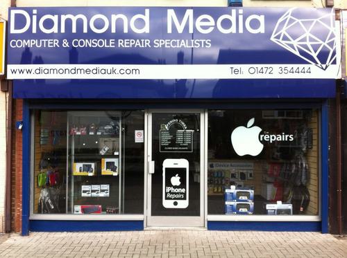 Diamond Media UK is a family run business that deals with the repair, maintainence and construction of PC's, Consoles and all Apple Devices/Hardware.