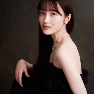 25komomo's profile picture. ピアノ｜広島県出身🍁｜ミュンヘン音大大学院修了🇩🇪｜2024年末から日本｜演奏やレッスンのお問い合わせはこちらから✉️→https://t.co/EiPyh90eHL