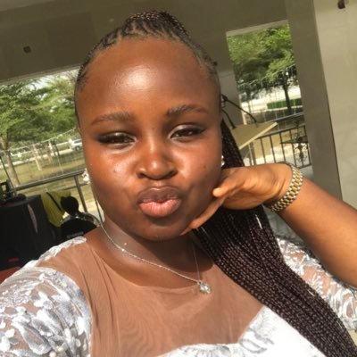 Jesus• Irene • Baker👩🏾🍳🍰• Diastema✌• 🩺 👩🏾⚕ •