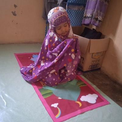 Raamadhantiba's profile picture. berharap banyak
