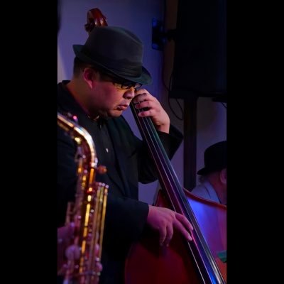 bassfukawa's profile picture. ジャズ・ベーシスト。横浜を中心に演奏・セッションホスト・レッスン・作編曲等、色々やってます。 告知の他、深夜等にその時々で考えている諸々な事を気ままに呟いたりしております。 ※なお独り言やそれについてのレスは随時消去しております。悪しからず。