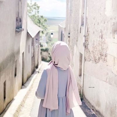 sanity360's profile picture. CIMS'22🎓..livin lovin vibin fr..Naah I'm good..🎀Allah pak sanbhal lain gy..🌷❤️‍🩹