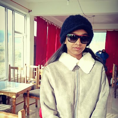 HayatZarine's profile picture. 