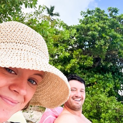 jamielew_t's profile picture. 