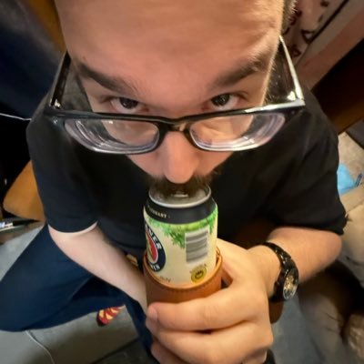 https://t.co/HLiKi1YGaM https://t.co/QzlytQikyU Musician/Streamer/KeyForger https://t.co/dklY5LZqfN…