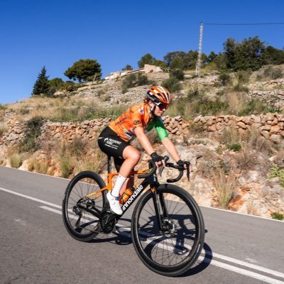 Ciclista profesional del @Auber93cyclisme & @nestacx Biotecnóloga 🧬🔬