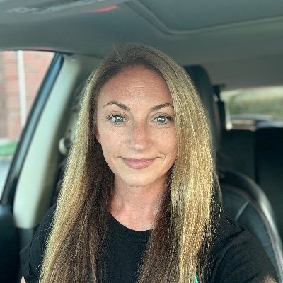 TaraCalavas's profile picture. 