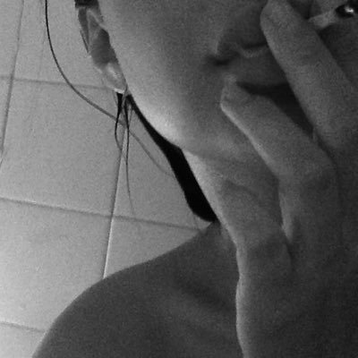 your newest obsession ♡ 18 bi ♡ nsfw 🇩🇪🏳️🌈DMS OPEN