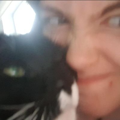 she/her | 18 | at my core I am an absolute loser and you need to respect that about me
