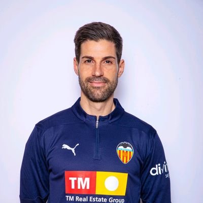 Football Coach. Experiences in 🇪🇸 🇨🇾 🇸🇦 🇶🇦 🇬🇷 🏴 Currently @valenciacf