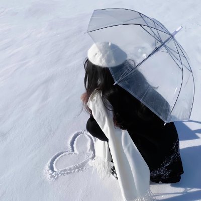 hxyerinq's profile picture. There will always be a difficult time that makes you doubt yourself. But when you experience it more, you will find that it is just the normal state of life.