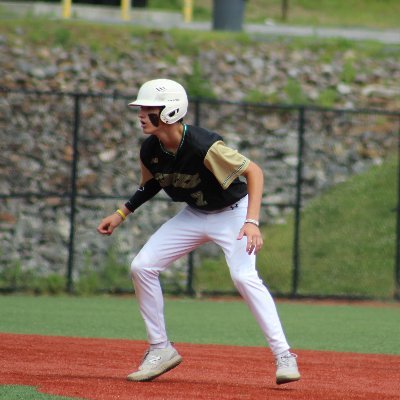 Uncommitted |Class 2026 | HS: Oyster River | Pos: P/OF | GPA 3.32
Grizzlies 17U Showcase | 6' 175 lbs RHH/RHP
Email: ojacques2026@gmail.com