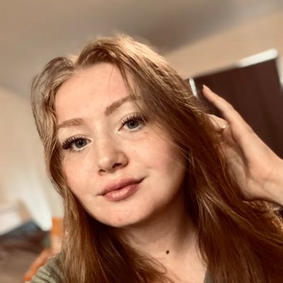 just your local broke bitch who has a shopping addiction🥴 Damien❤️🔥🤞🏻