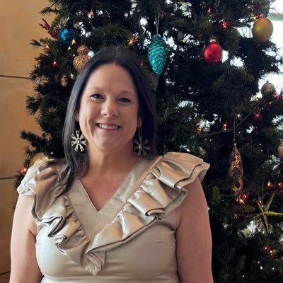 Wife, mother, follower of Christ. Principal at Evans Middle School.