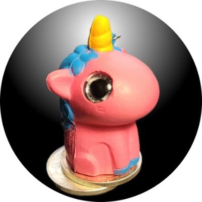 SmackieOh's profile picture. Eats beans. Not a buttercup. Loves unicorn herds. $UFD