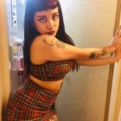 Emeraldwitch_7's profile picture. 𝑾𝒆𝒍𝒄𝒐𝒎𝒆 𝒕𝒐 𝒎𝒚 𝒔𝒑𝒊𝒄𝒚 𝒔𝒑𝒂𝒄𝒆 💋