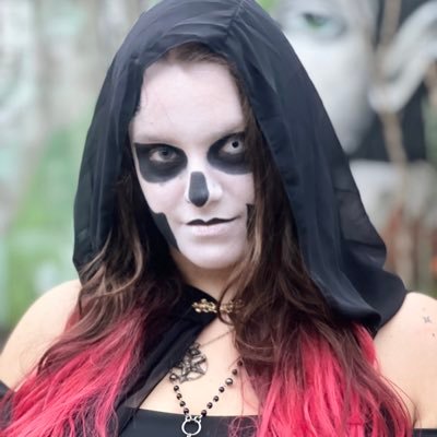 _bloodymaryna's profile picture. ∞ autista · AH/SD · psicóloga · don't let my sorrow turn to hate · benzinho do @o_tuio · as vezes eu canto • adoradora do satanás