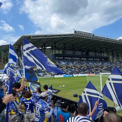広島からFC今治を応援してます! サポーターになって3シーズン目!ゴール裏で楽しく応援してます♪ 今年は初J2を楽しみます!時々サンフレや福山シティも⚽️#FC今治