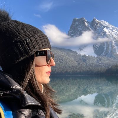 lisamarie_27's profile picture. ➳Proud Mom of #CM4 ➳Dog🖤 ➳📖worm ➳Sports🏒⚾️🏈🏀⚽️ 🎾 #JustBreathe🌊 #IAmEnough