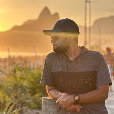 joao_and_sarah's profile picture. 