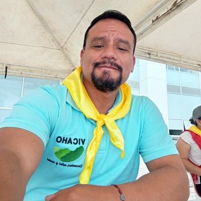 Progresista; Campesino emprendedor de Lerma, Bolívar, Cauca. Construyendo la transformación social y la paz desde los cultivos lícitos.
Teólogo y católico.