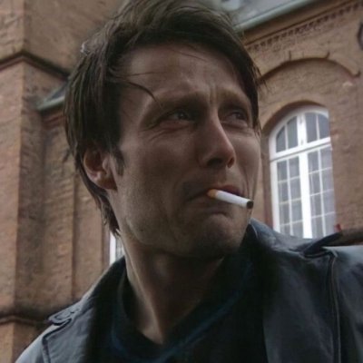 vizlaswife's profile picture. The sun shone, having no alternative, on the nothing new.