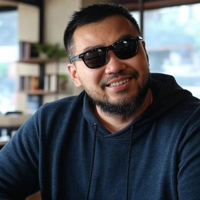 老陈 | 已肉身翻墙多年 | 轻度内容创作者,善于接茬儿讲故事 | 专治各种双标婊、hypocrites、舔共大外宣 | Don't Let America Become China