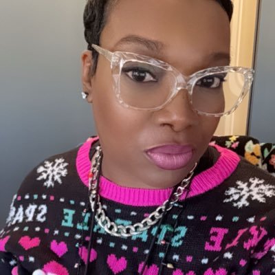 rightShanyy's profile picture. 