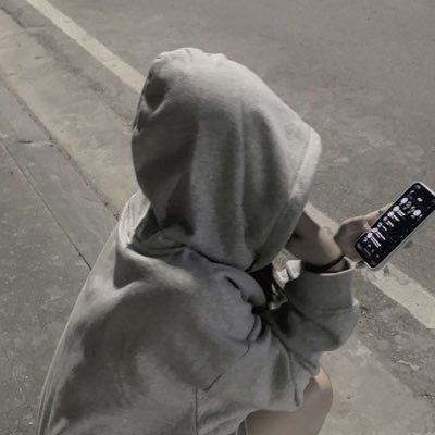 t_r_h_k_n's profile picture. 25↑社会人 /18↓とはお取引しません/取引決定後ツイート削除します