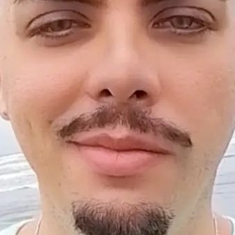 versátil, discreto mas curte uma safadeza
futururamente-https://t.co/SkjwcsQ0jO
