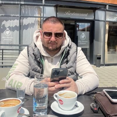 behar89261091's profile picture. 