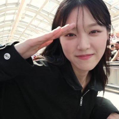 ♡𝆬 🎧ㅤin a relationship with my wife, dubu ᰍ
cosmo ID: noahhoohoo