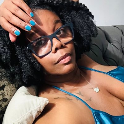 NayaBird37's profile picture. 