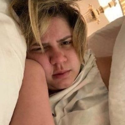 marília i eu sendo duas rosas embriagadas • fan account