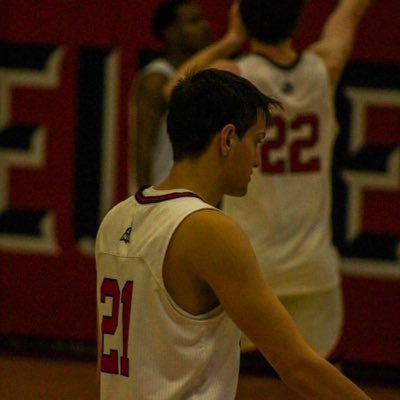 LukeMontejo22's profile picture. Tewksbury                                               nec mbb