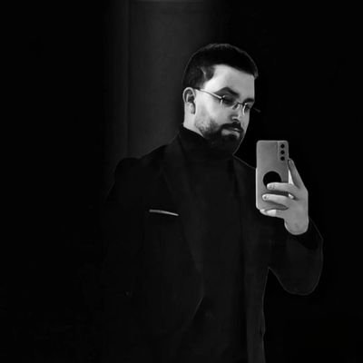 ” كل منا وُلد ملحداً، إلى أن تم تلقينه الدين الموروث عند آبائه ليصبح في آخر المطاف مُسَلَّمات غير قابلة للنقد “ 

https://t.co/vdwau3bkok