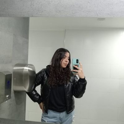 angela_4141's profile picture. 