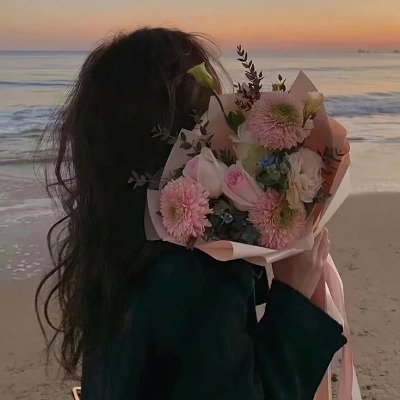 TashaKaro's profile picture. 今日も一日、笑顔で頑張ろう！小さな幸せをたくさん見つけて、自分らしく生きようね🌸✨  小さなことにも感謝して、前向きに進んでいこう！😊