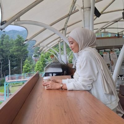 ilmafznwr's profile picture. 