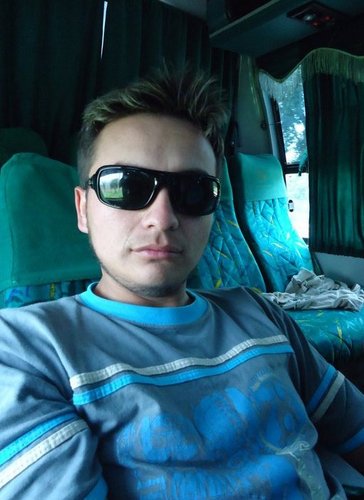 yessromero1's profile picture. Estoy interesado en la música deportes y amistad